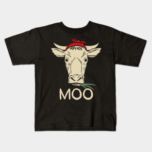 MOO Cute Cow for Cows Lovers Farming Gift Kids T-Shirt